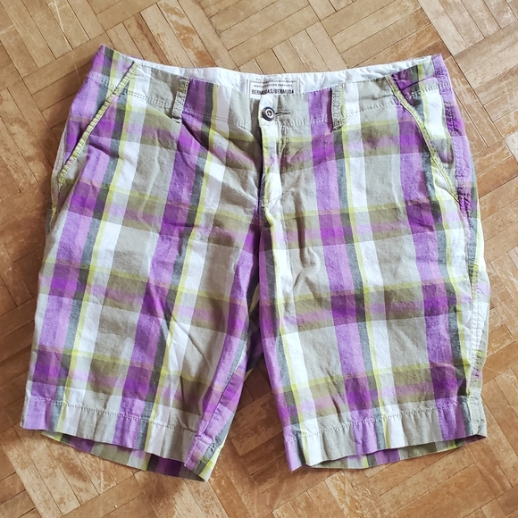 💥3 for $15💥 Old Navy purple & Yellow plaid Bermuda shorts - Picture 1 of 7